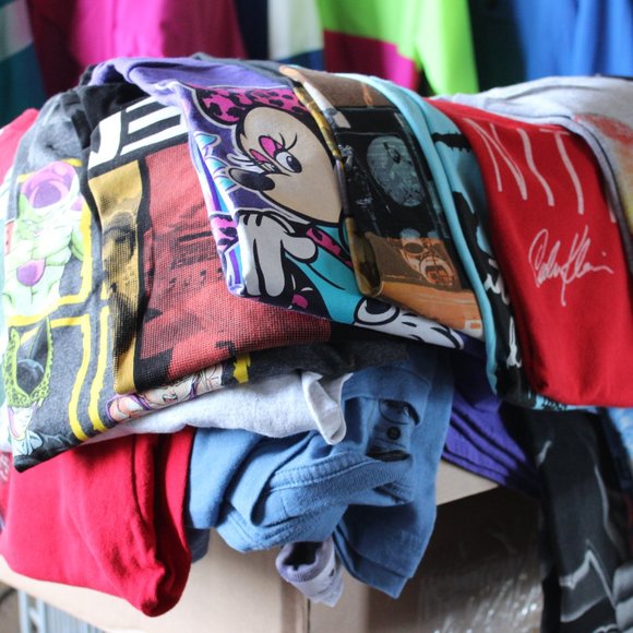 🎶 (20 Tees) Modern Band Tee Wholesale Bundle (Semi-Mystery Mix!) 🎶 - Picture 2 of 16